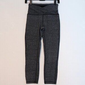 * Lululemon Size 6 Still Mind Crop Legging Nulu Black White